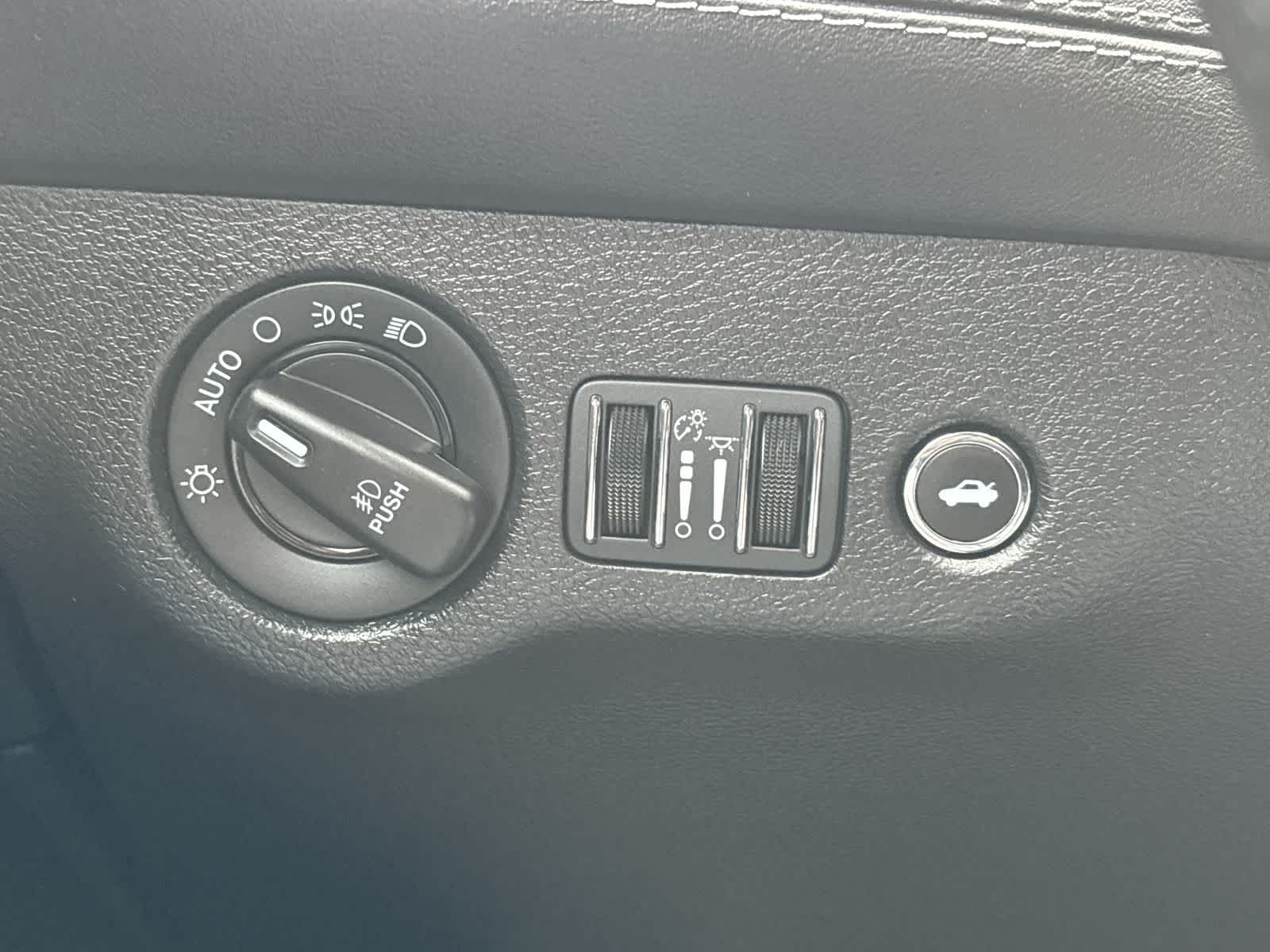 Thumbnail: 2022 Dodge Challenger - 15