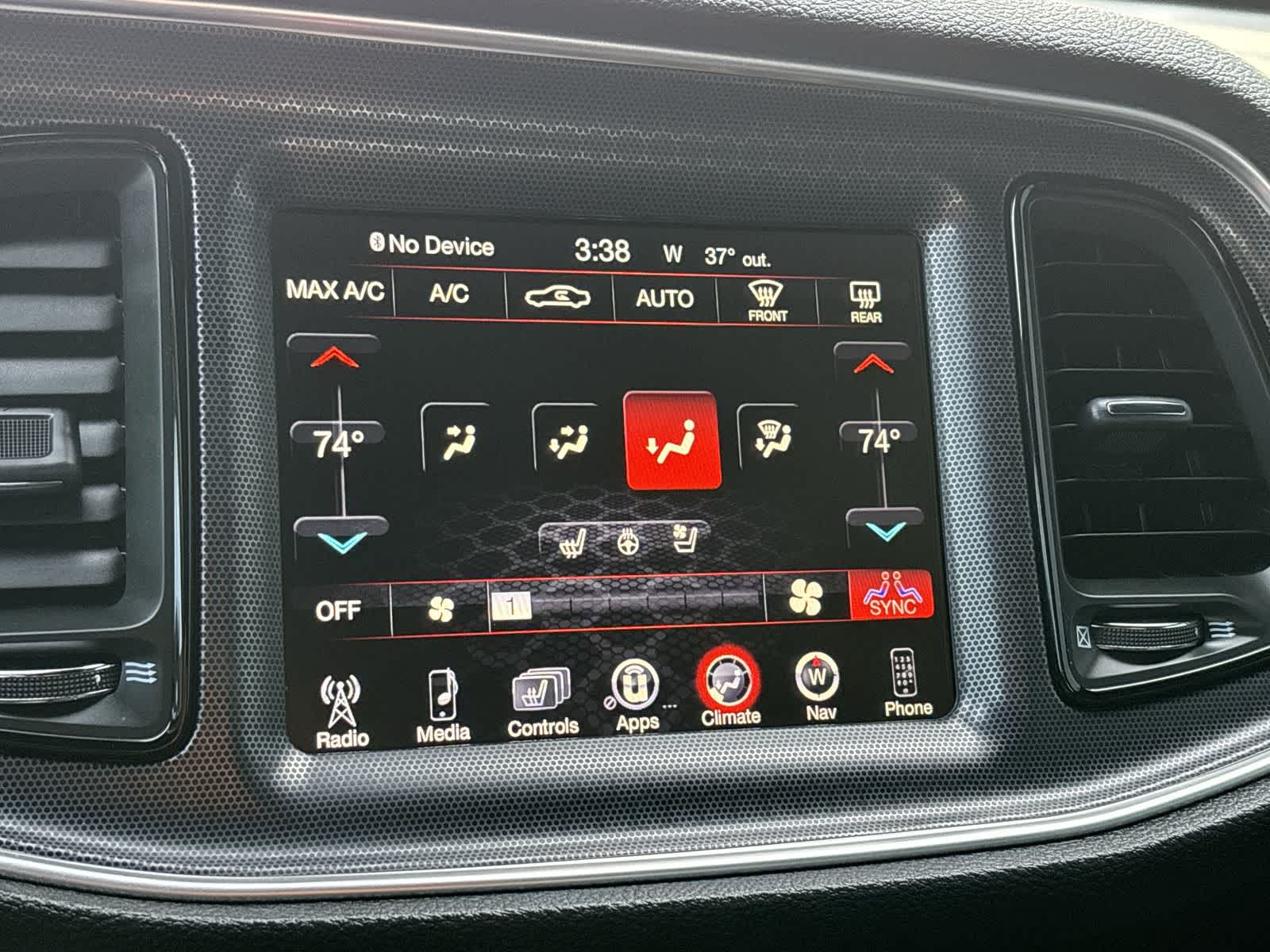 Thumbnail: 2015 Dodge Challenger - 20