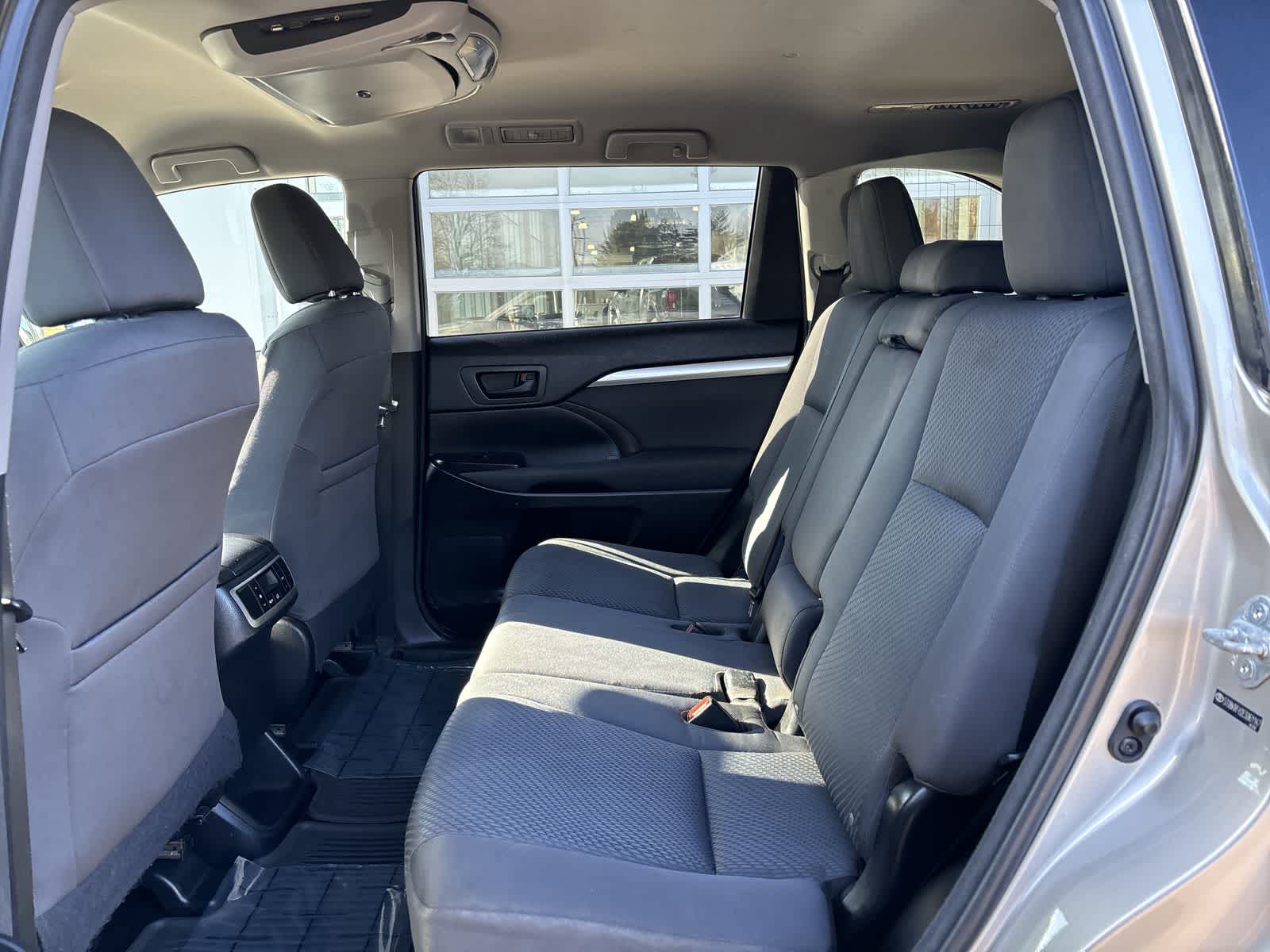 Thumbnail: 2014 Toyota Highlander - 6