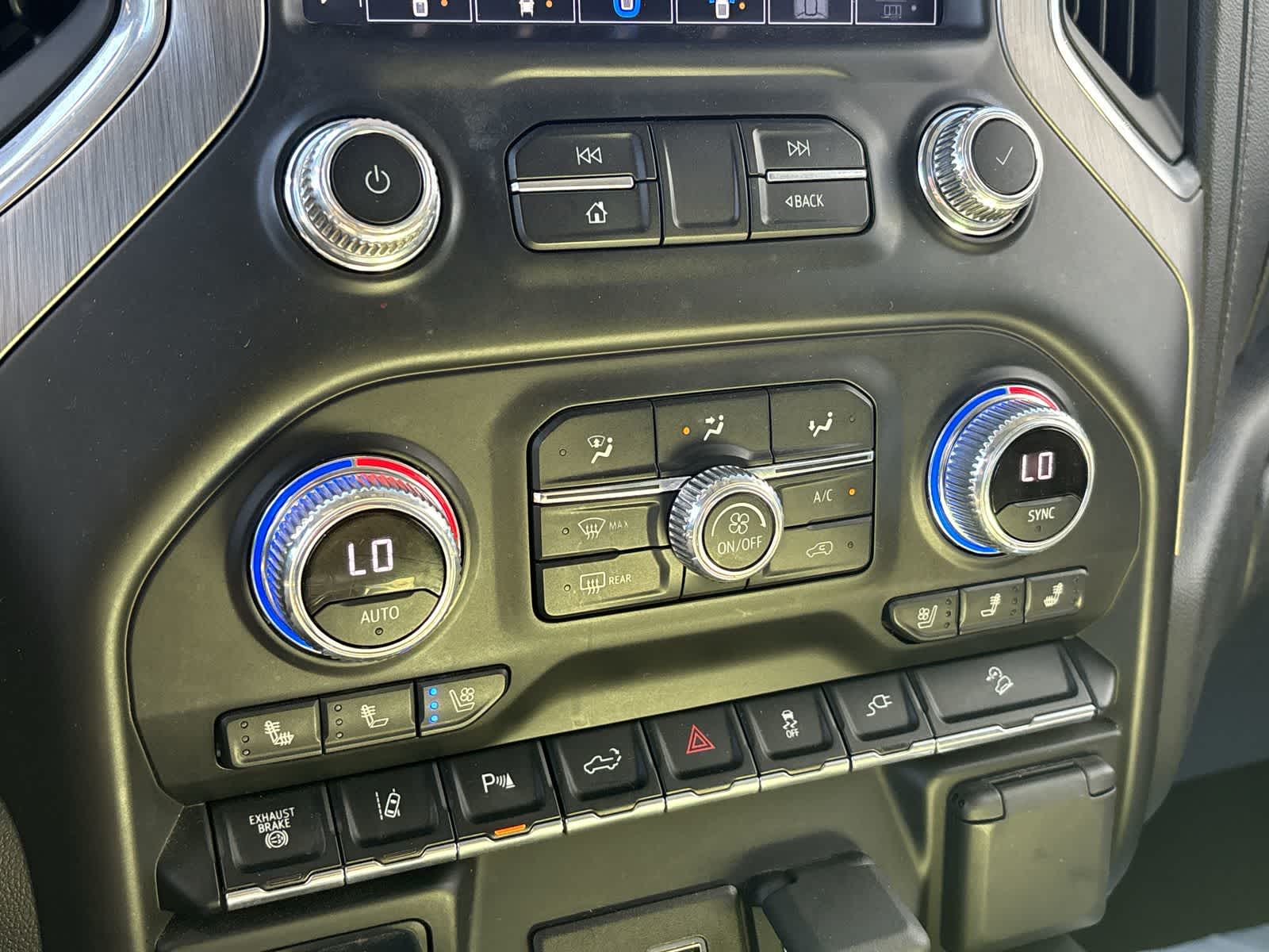 Thumbnail: 2020 GMC Sierra 3500 - 21