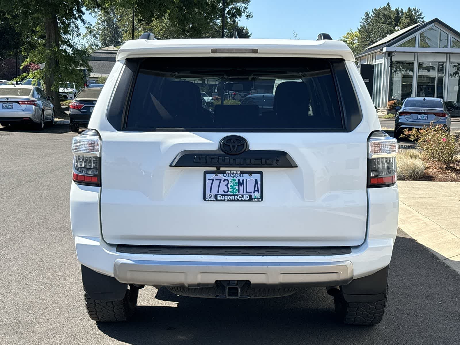 2020 Toyota 4Runner TRD Premium photo 4