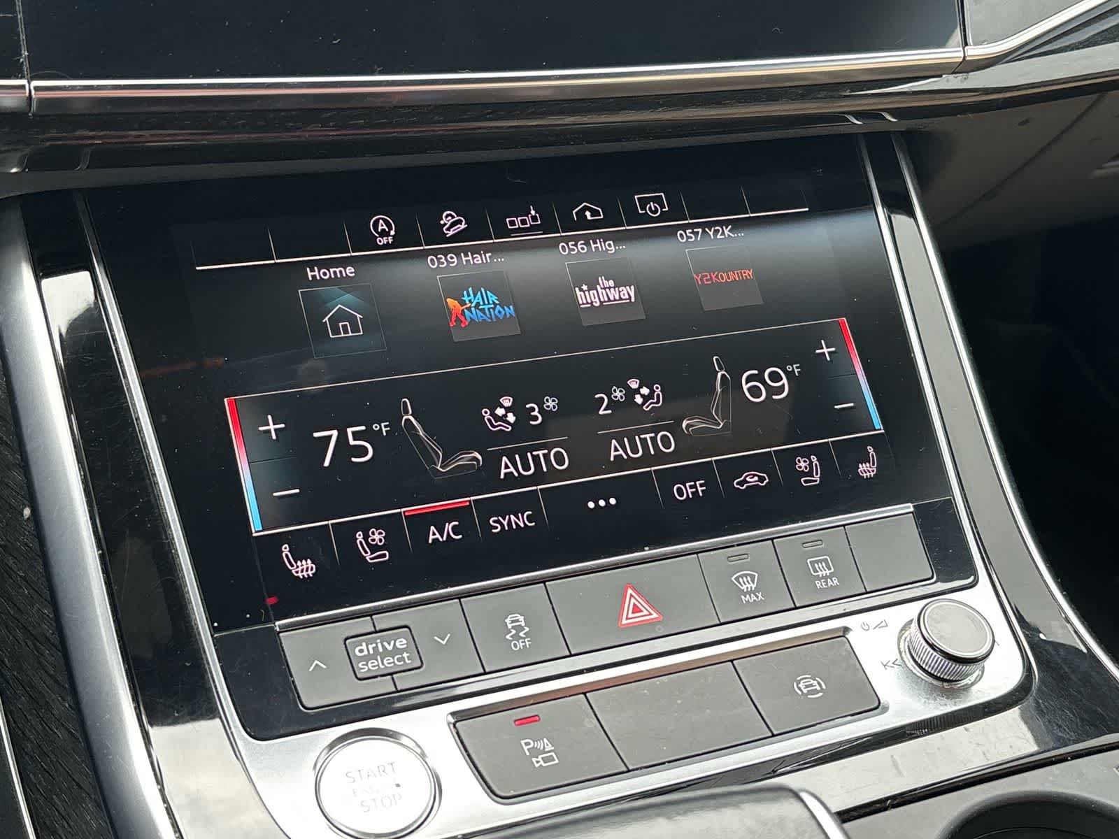 Thumbnail: 2020 Audi Q8 - 23