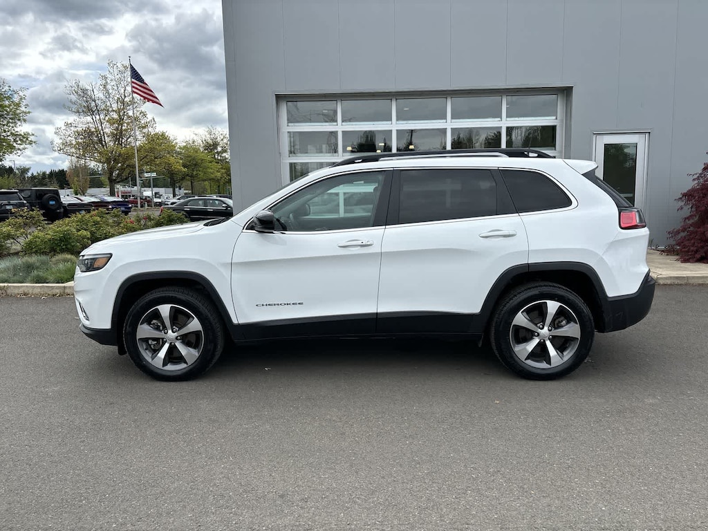 Used 2022 Jeep Cherokee Limited SUV