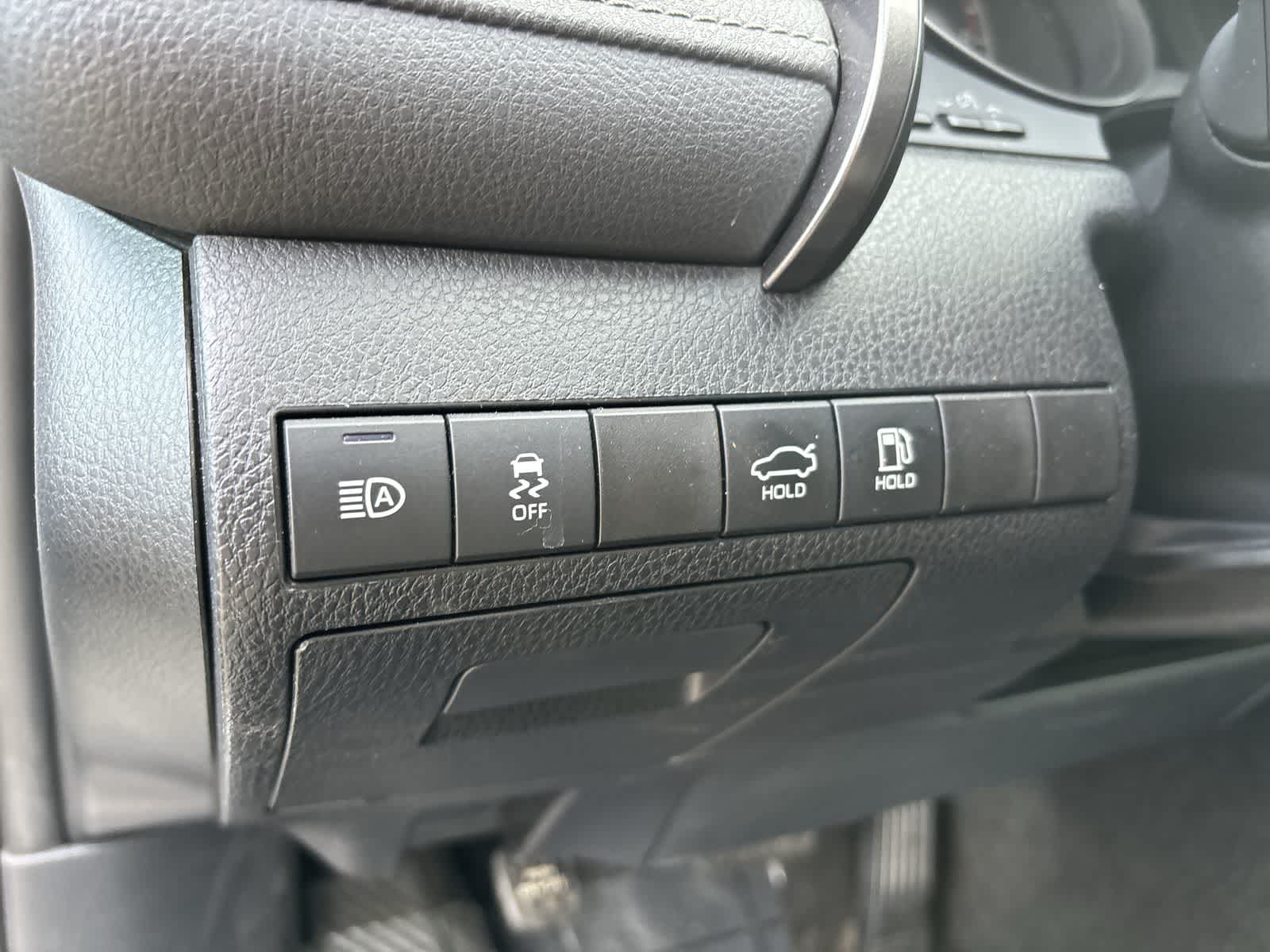 Thumbnail: 2022 Toyota Camry - 9