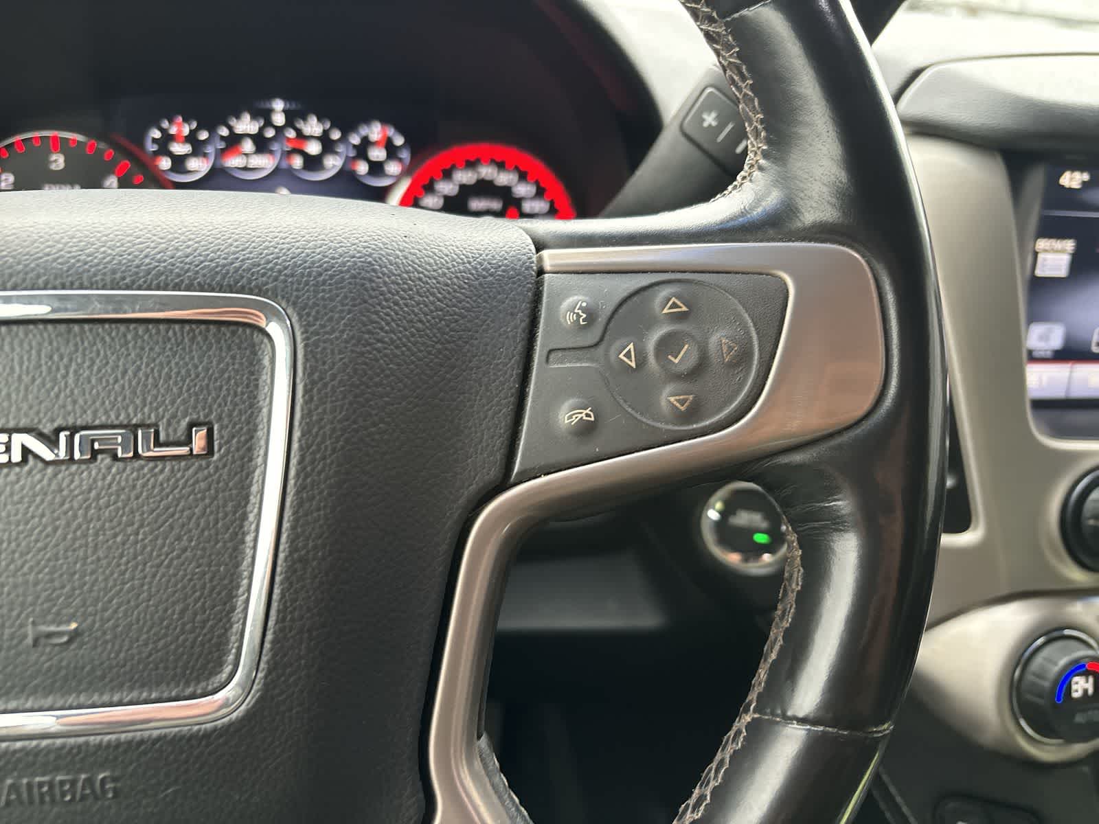 Thumbnail: 2015 GMC Yukon - 11