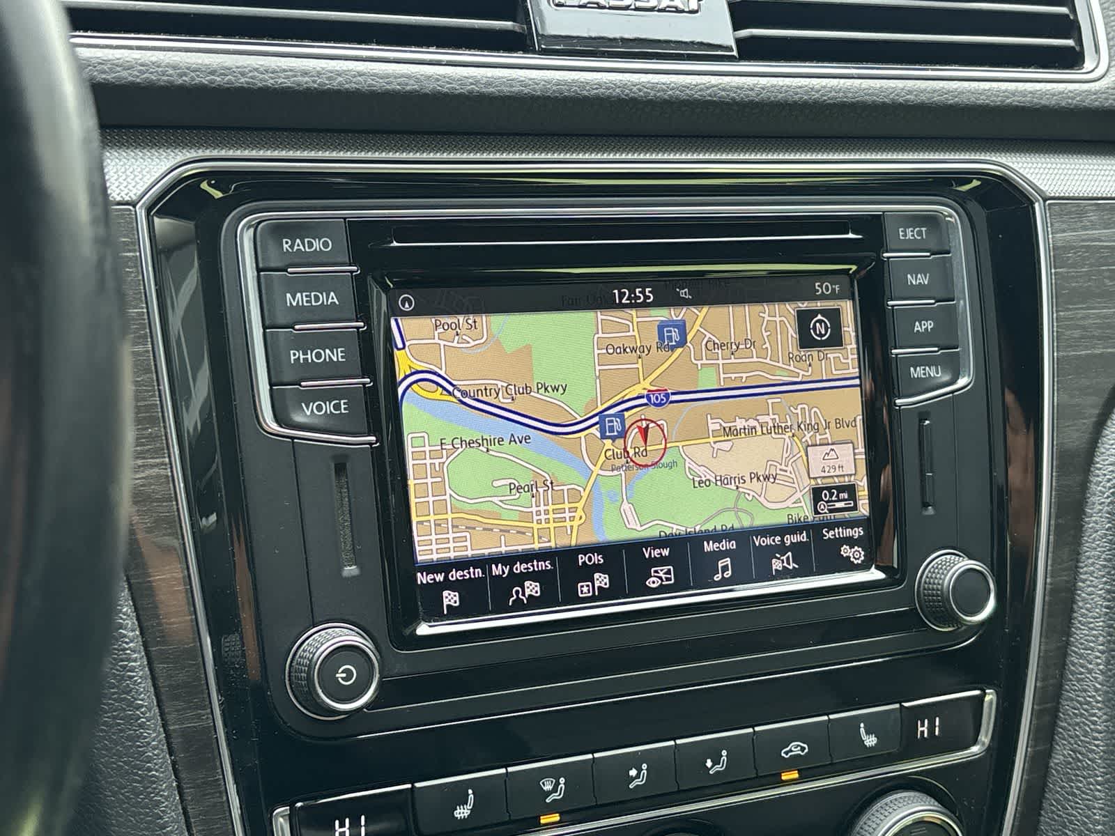 Thumbnail: 2018 Volkswagen Passat - 17