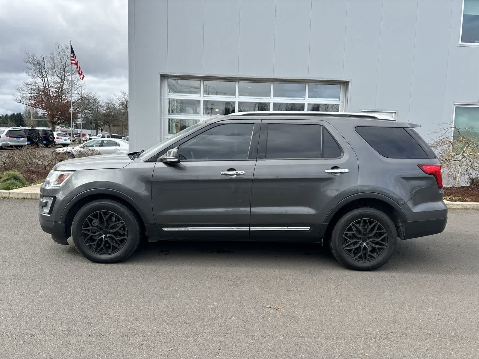 Thumbnail: 2017 Ford Explorer - 2