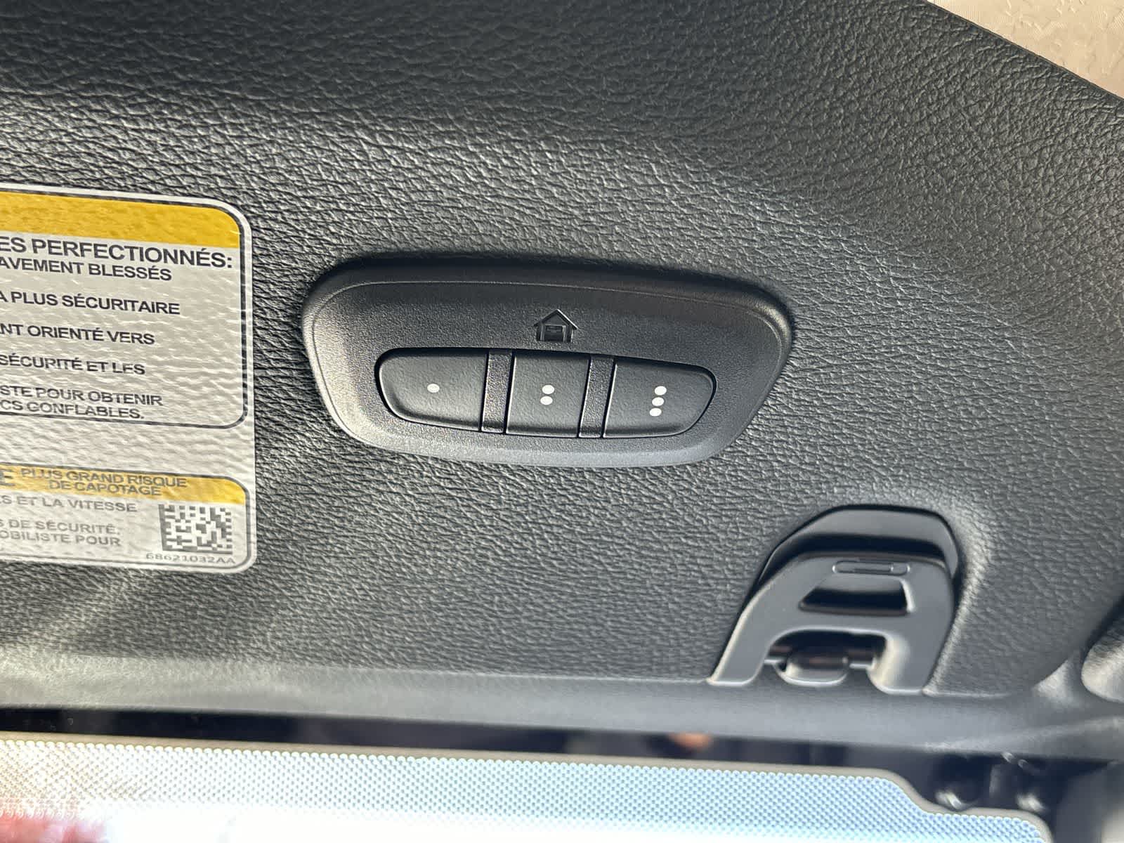 Thumbnail: 2025 Jeep Gladiator - 27