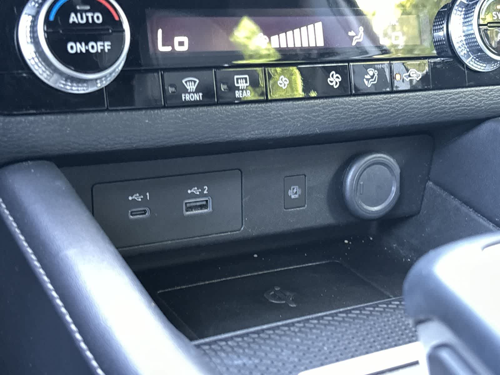 Thumbnail: 2022 Mitsubishi Outlander - 20