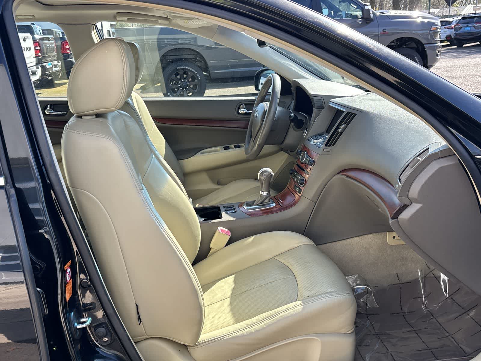 Thumbnail: 2008 INFINITI G35 - 9