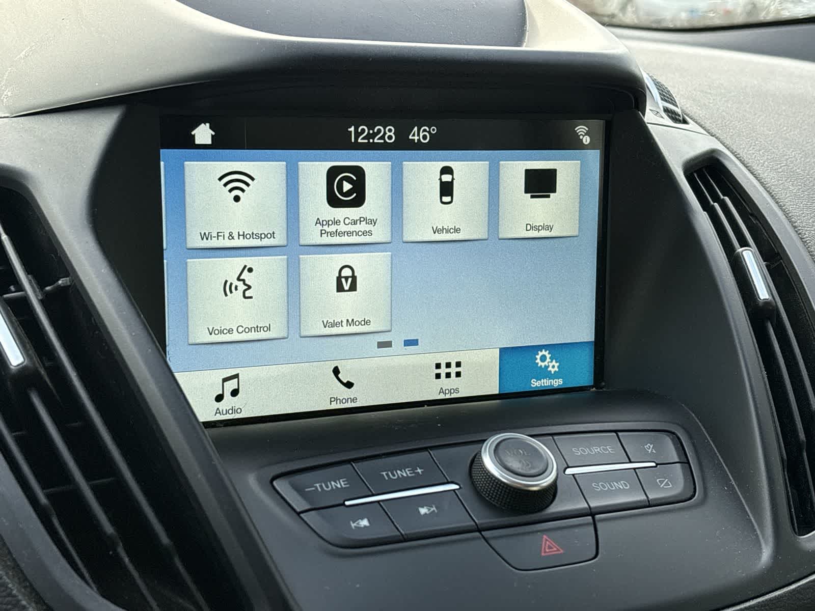 Thumbnail: 2019 Ford Escape - 17