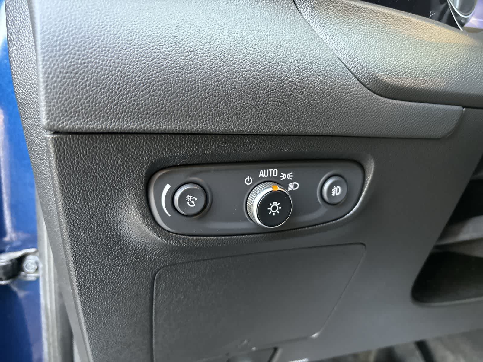 Thumbnail: 2023 Buick Encore GX - 10