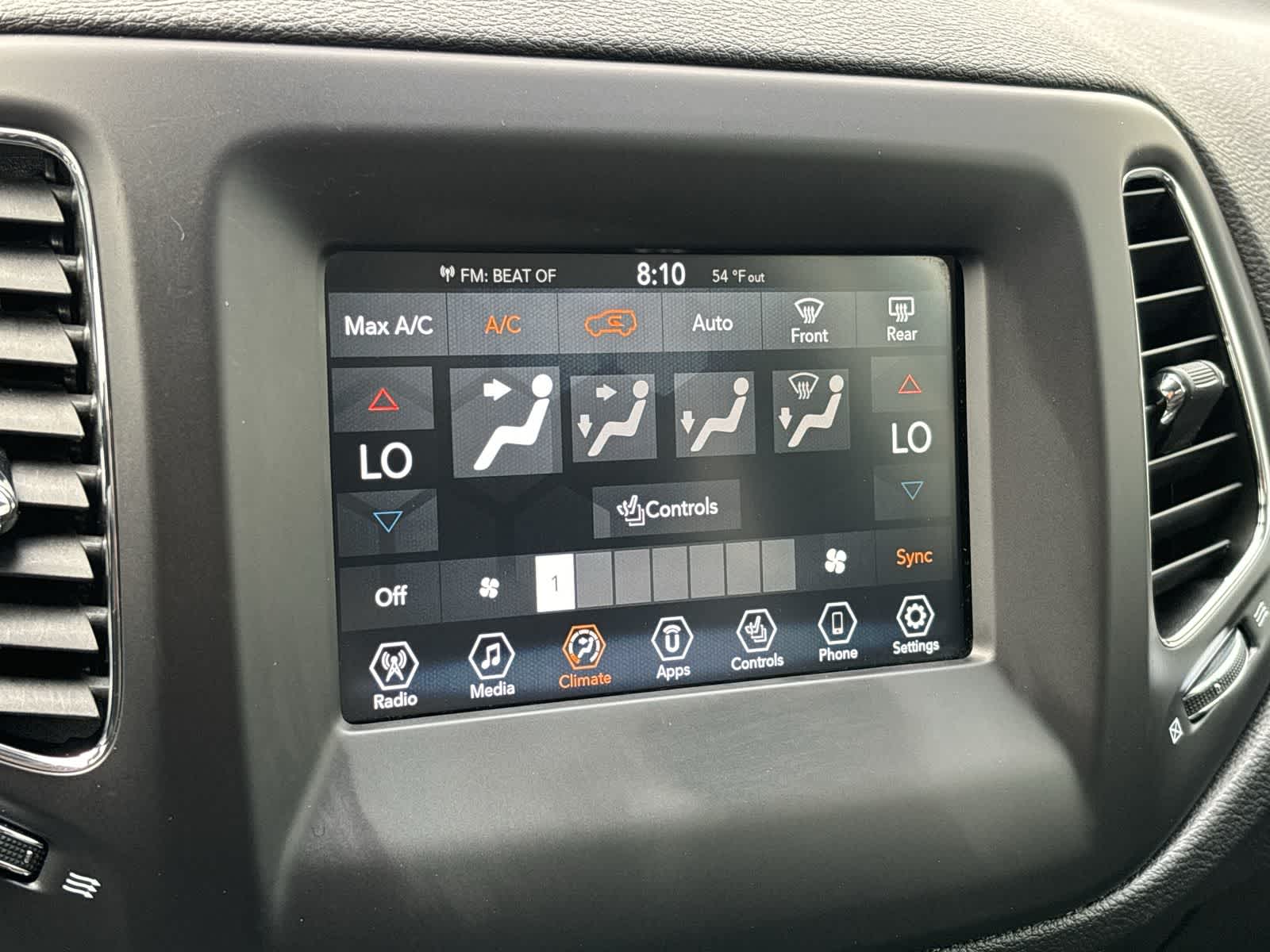 Thumbnail: 2019 Jeep Compass - 16