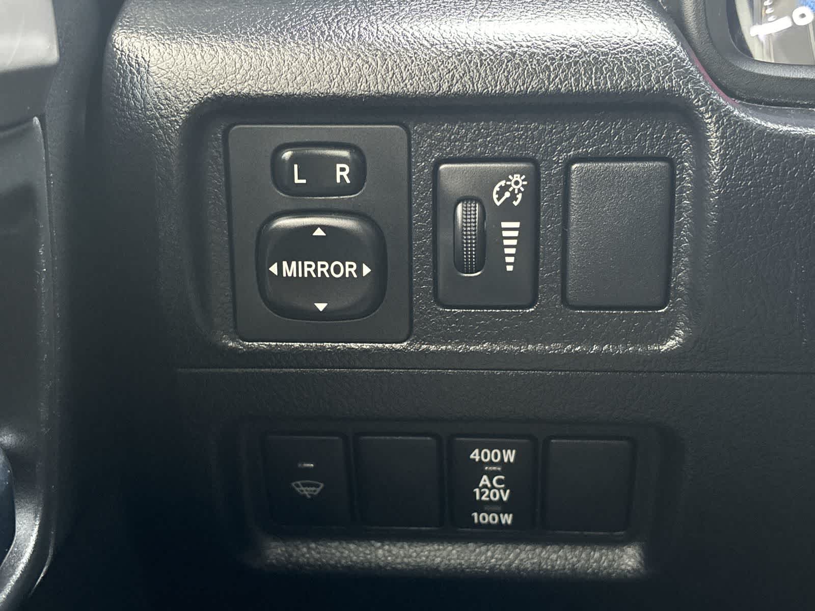 Thumbnail: 2019 Toyota 4Runner - 12