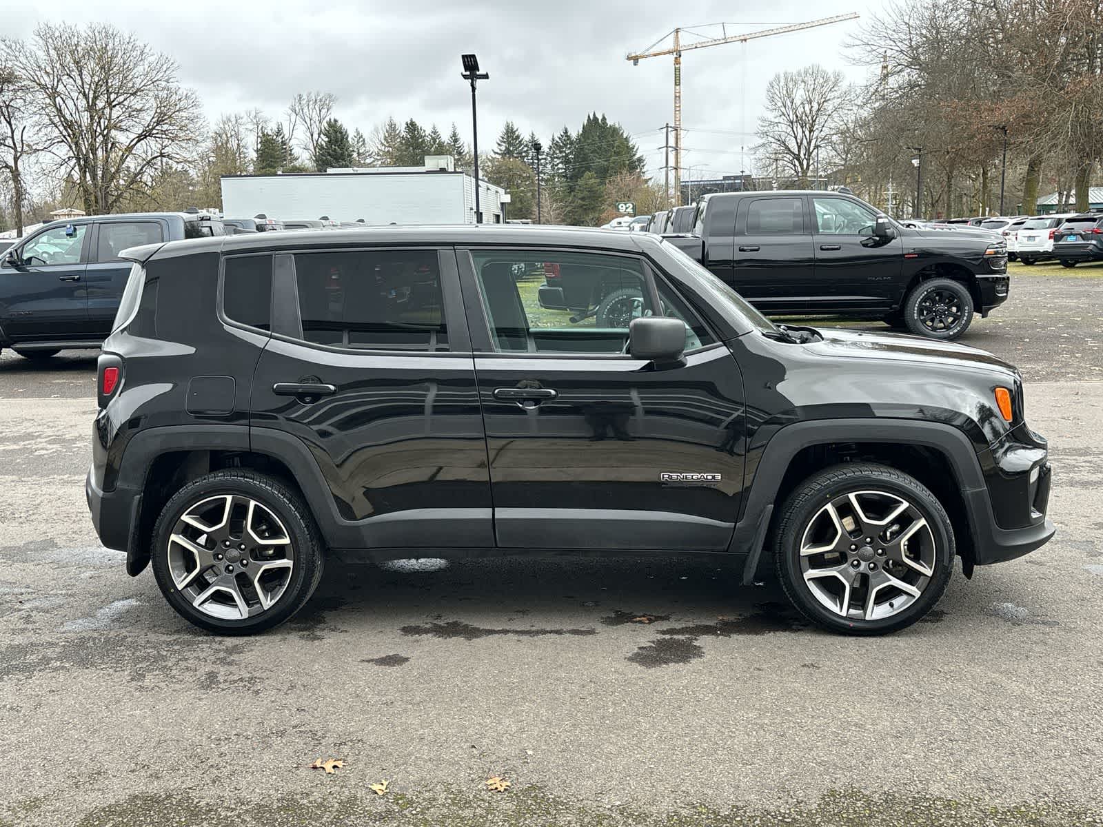 Thumbnail: 2021 Jeep Renegade - 6