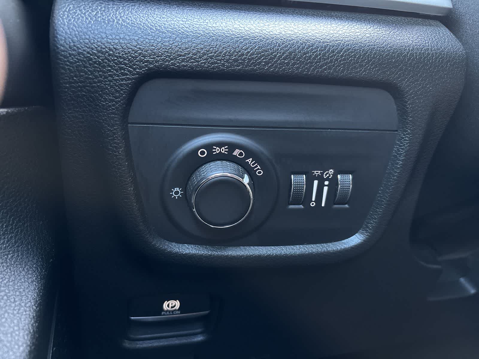 Thumbnail: 2022 Jeep Grand Cherokee - 9