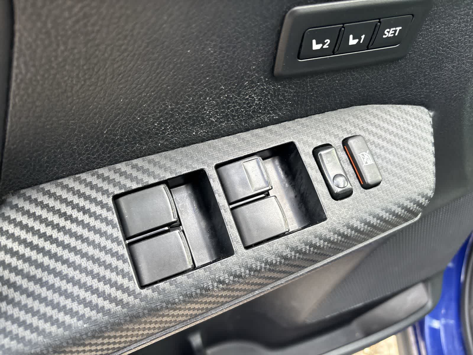 Thumbnail: 2014 Toyota RAV4 - 7