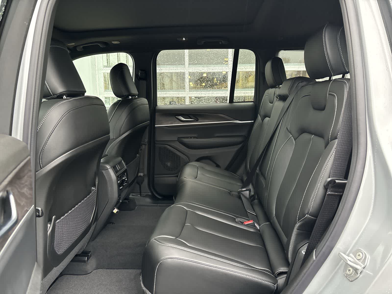 Thumbnail: 2025 Jeep Grand Cherokee - 7