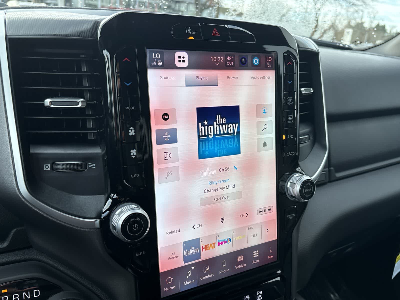 Thumbnail: 2026 RAM 1500 - 17