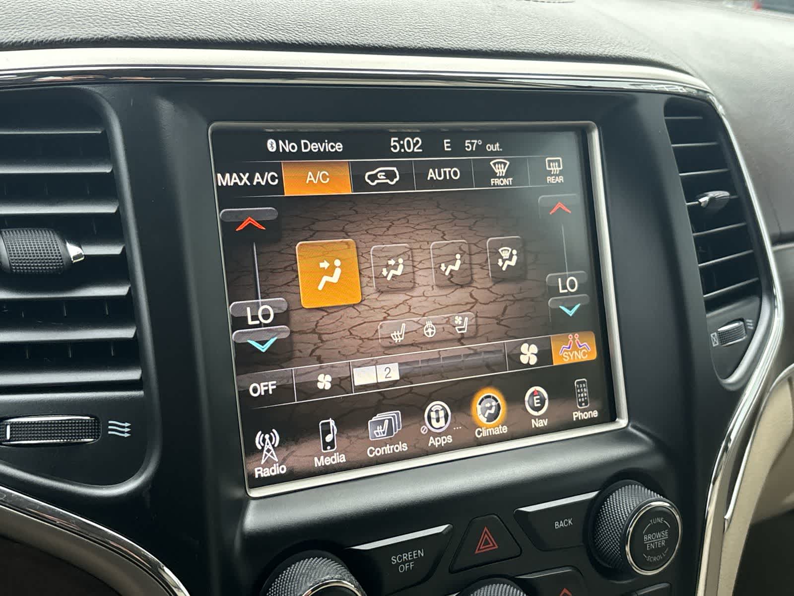 Thumbnail: 2014 Jeep Grand Cherokee - 20