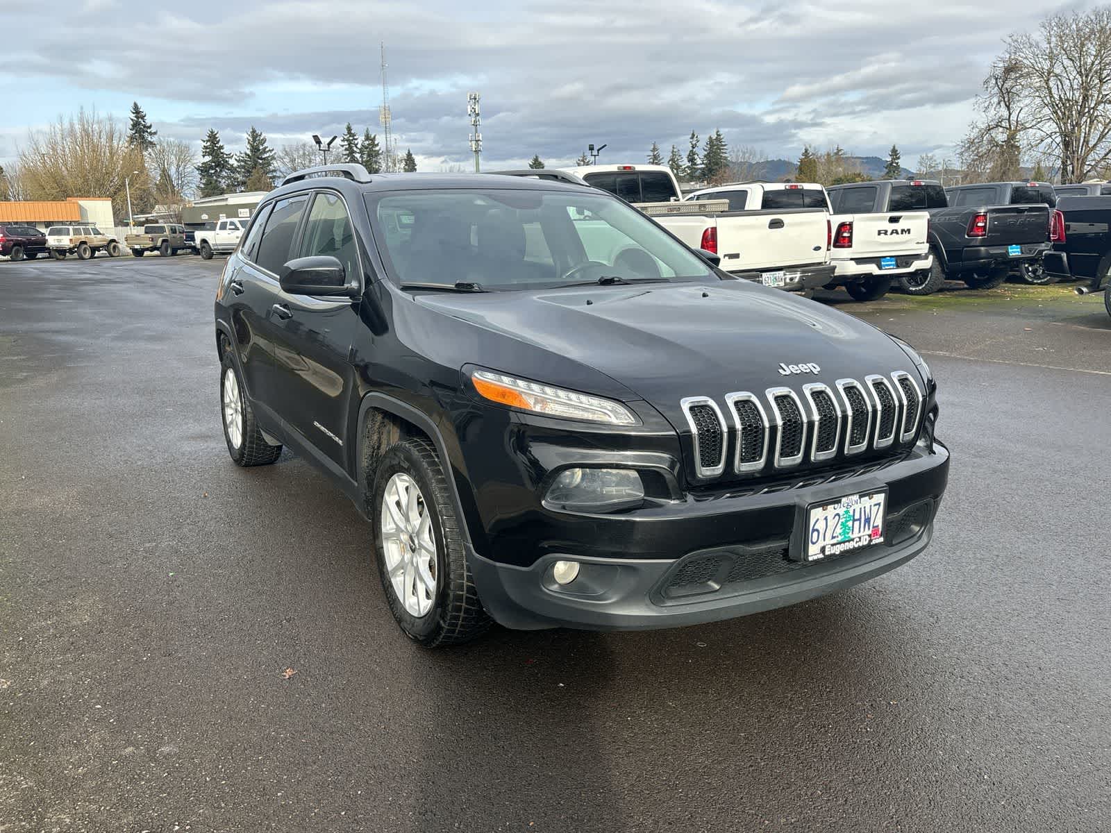 Thumbnail: 2017 Jeep Cherokee - 7