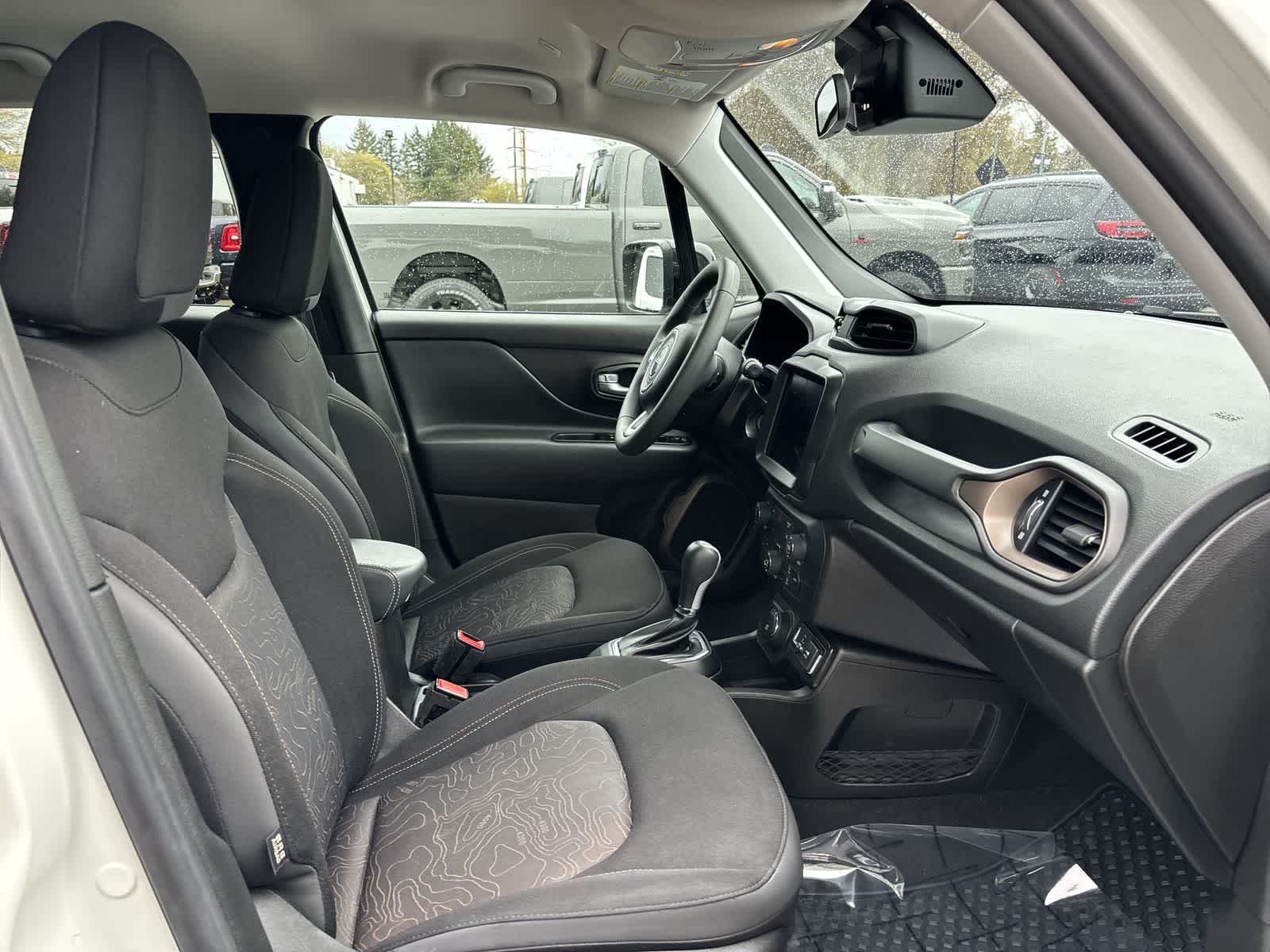 Thumbnail: 2023 Jeep Renegade - 5