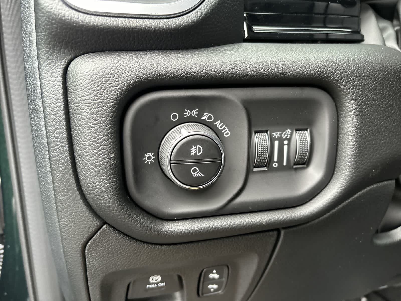 Thumbnail: 2026 RAM 1500 - 11