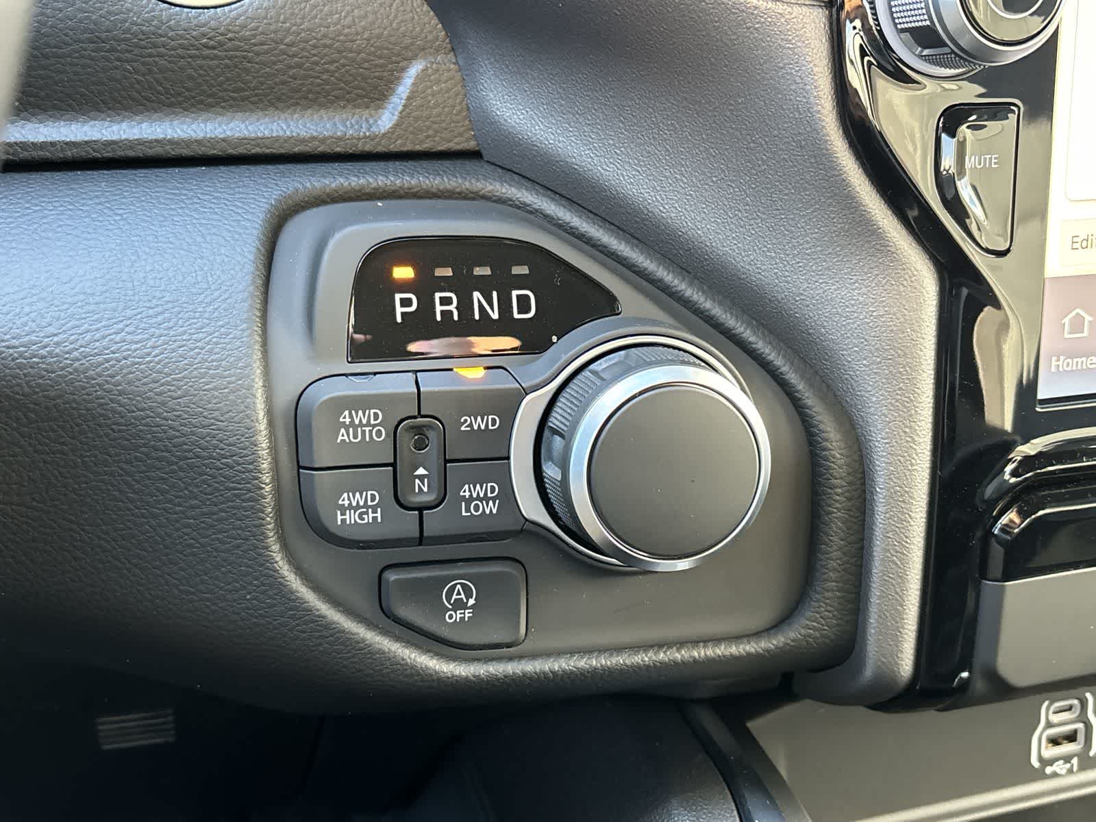 Thumbnail: 2026 RAM 1500 - 18