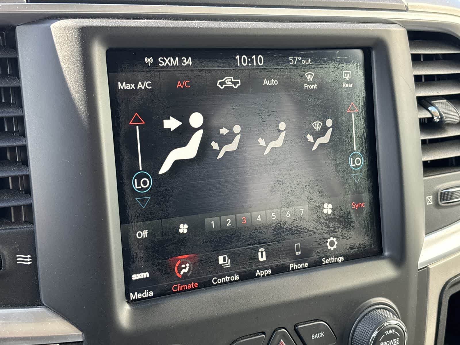 Thumbnail: 2020 RAM 1500 Classic - 14