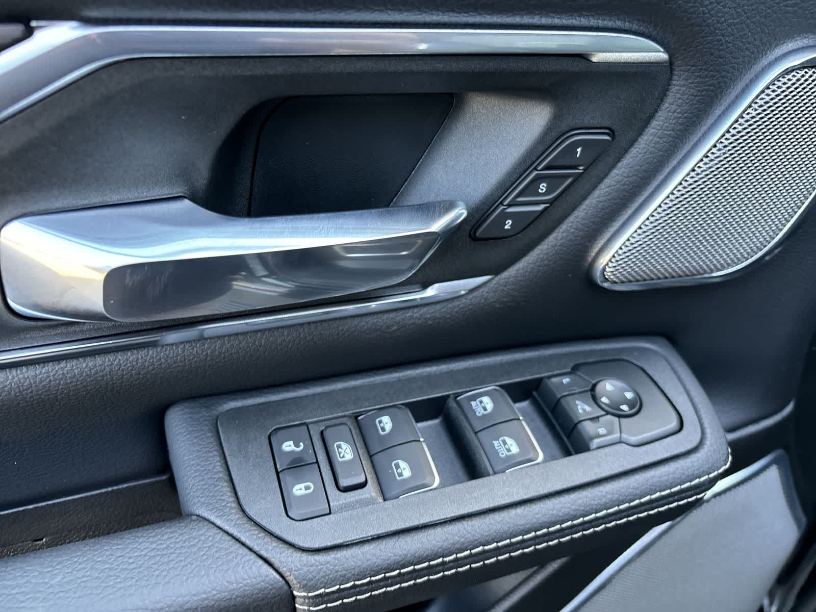 Thumbnail: 2026 RAM 1500 - 9