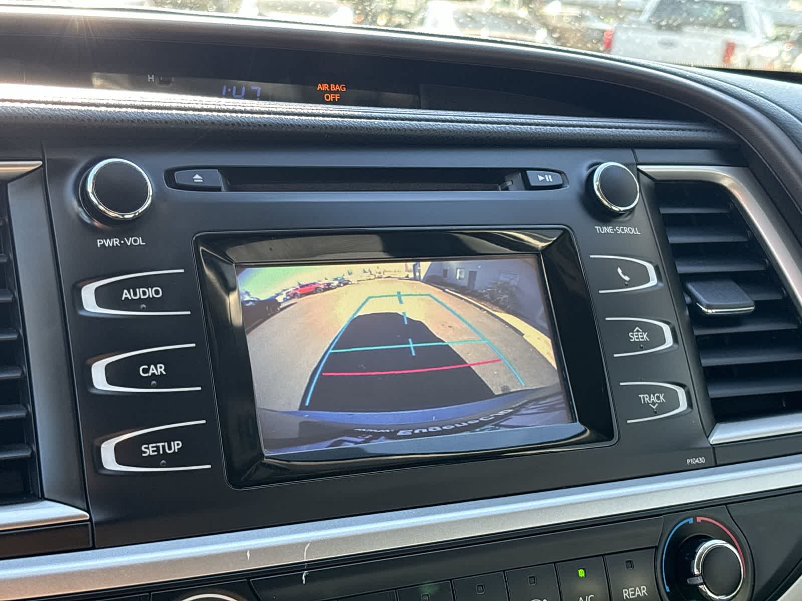 Thumbnail: 2014 Toyota Highlander - 20