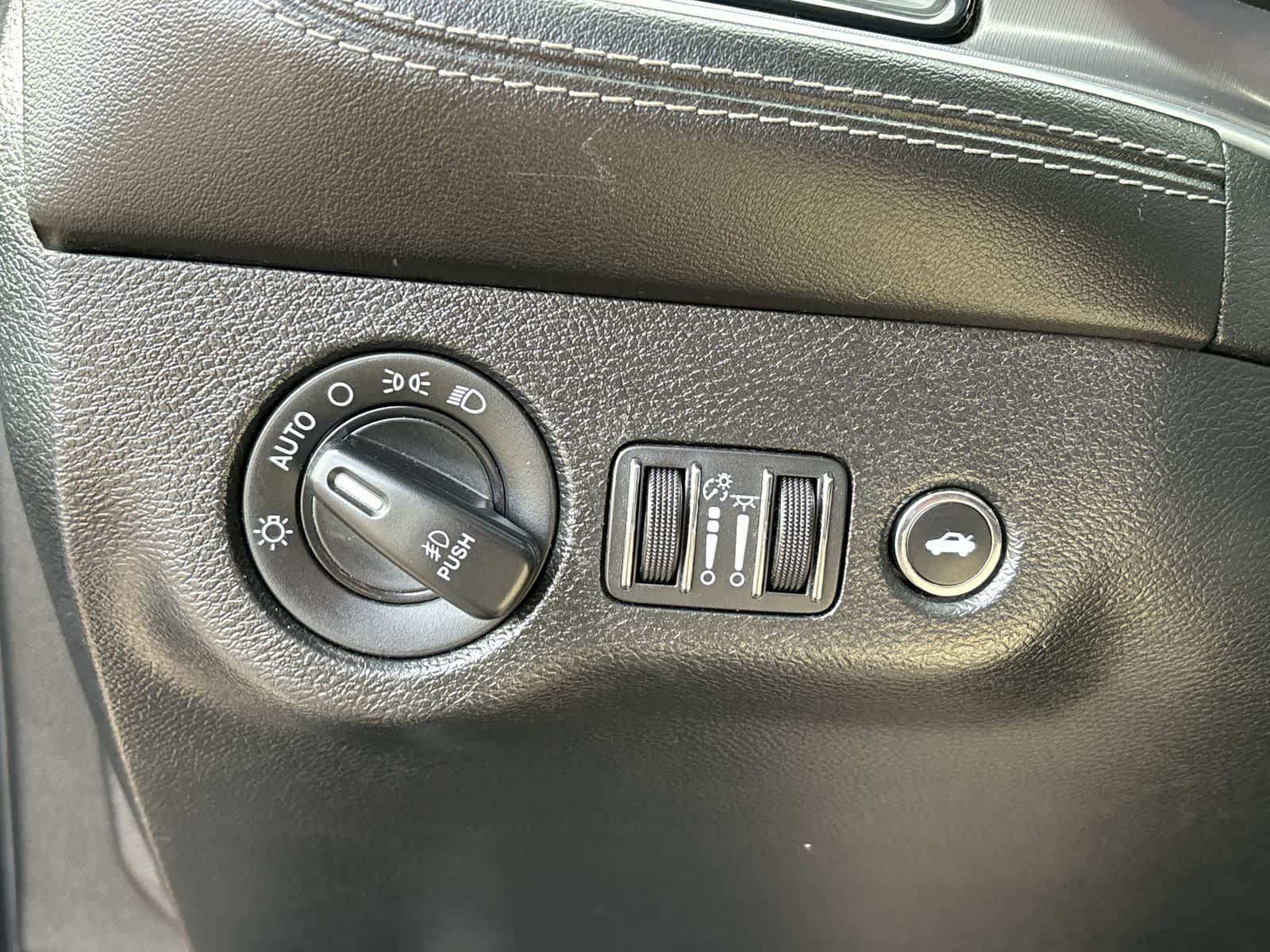 Thumbnail: 2021 Dodge Challenger - 9