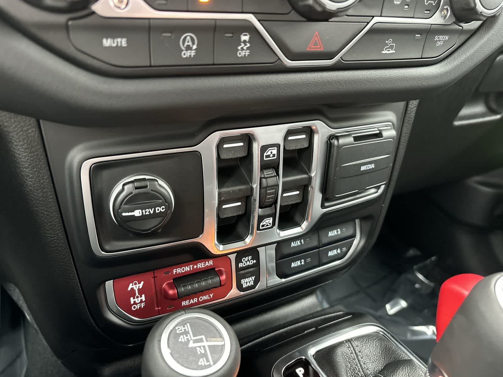 Thumbnail: 2026 Jeep Gladiator - 25