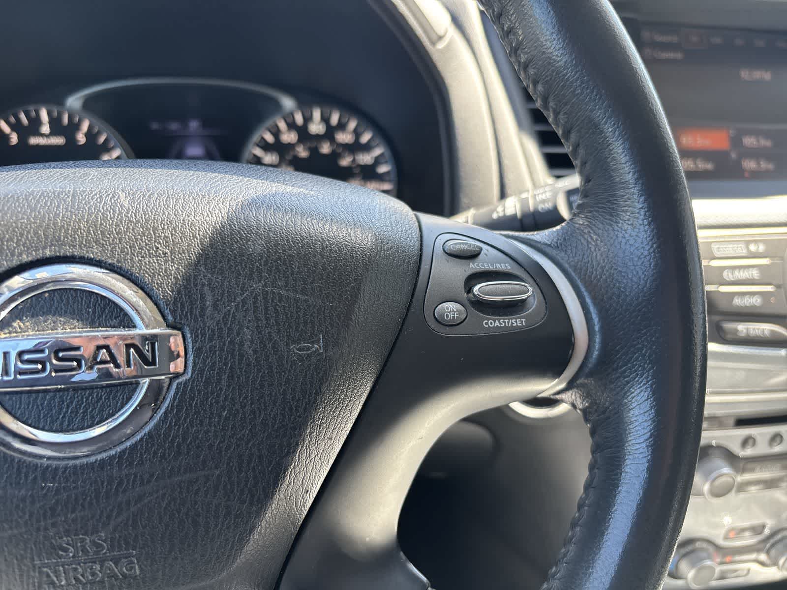 Thumbnail: 2017 Nissan Pathfinder - 9