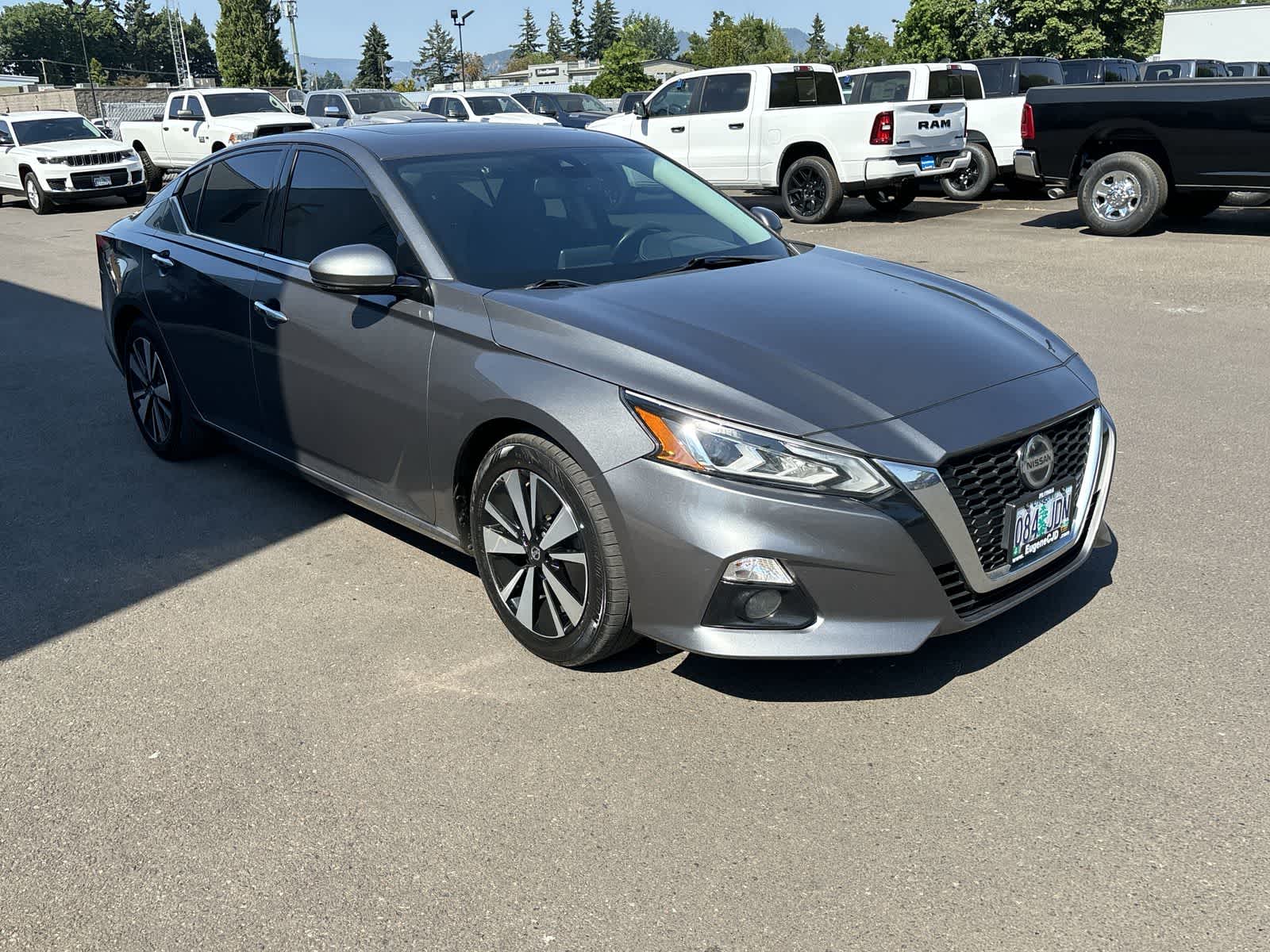 Thumbnail: 2019 Nissan Altima - 7