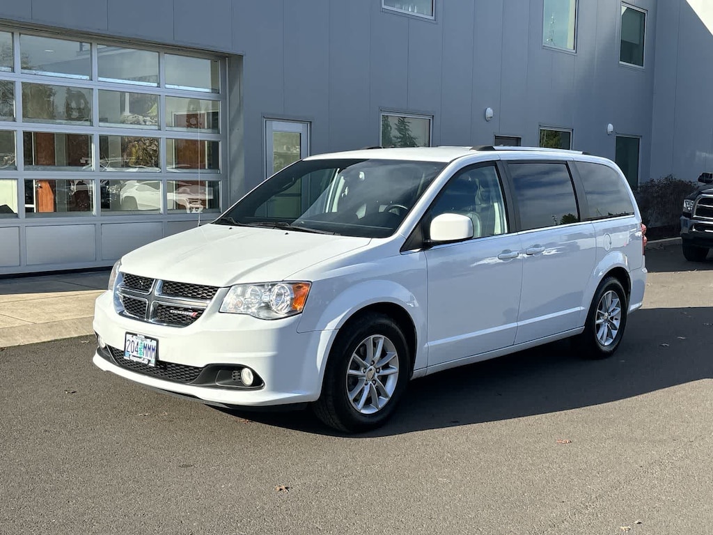 Used 2019 Dodge Grand Caravan SXT Van Passenger Van