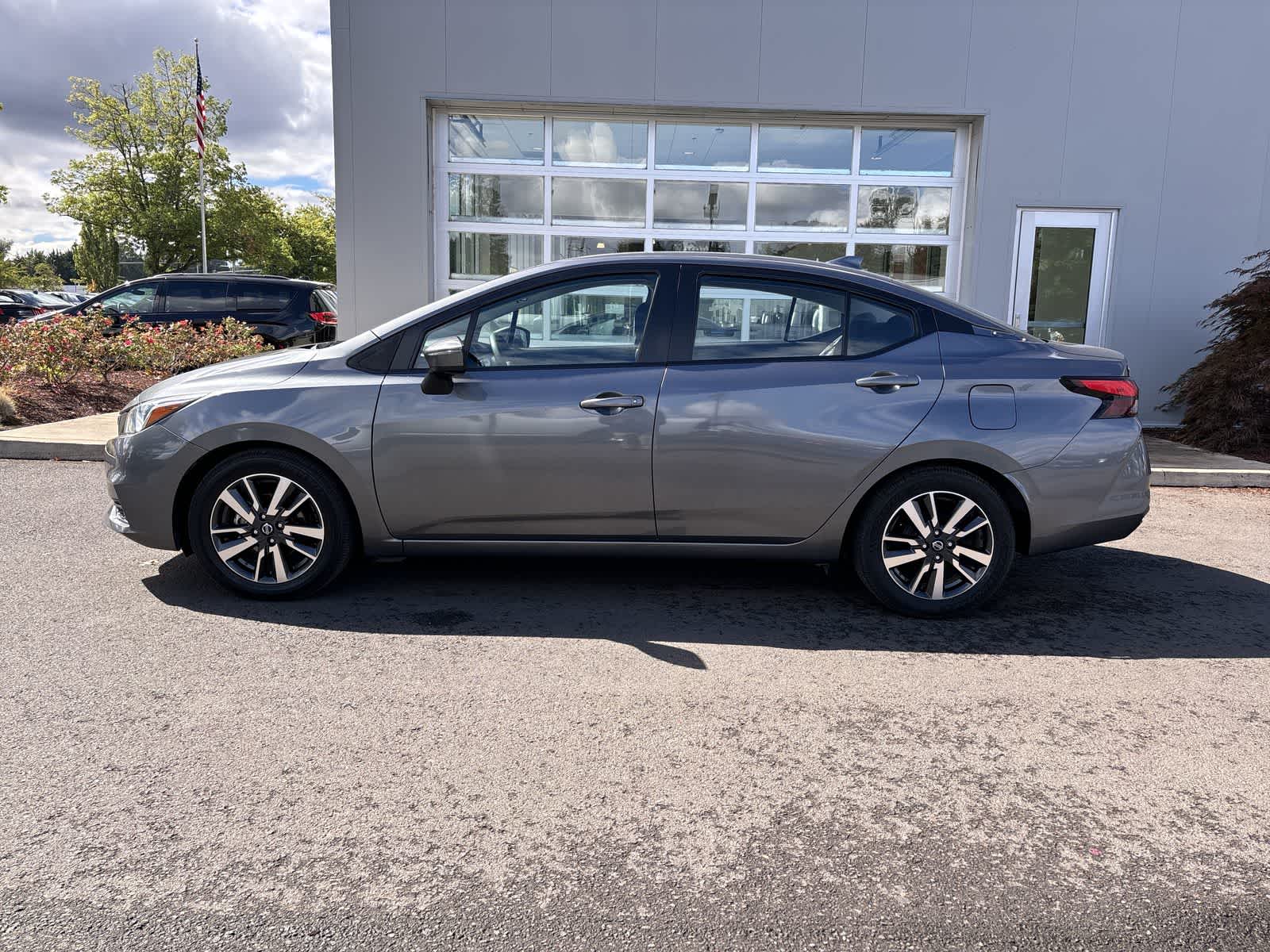 Used 2021 Nissan Versa Sedan SV with VIN 3N1CN8EV0ML886026 for sale in Eugene, OR