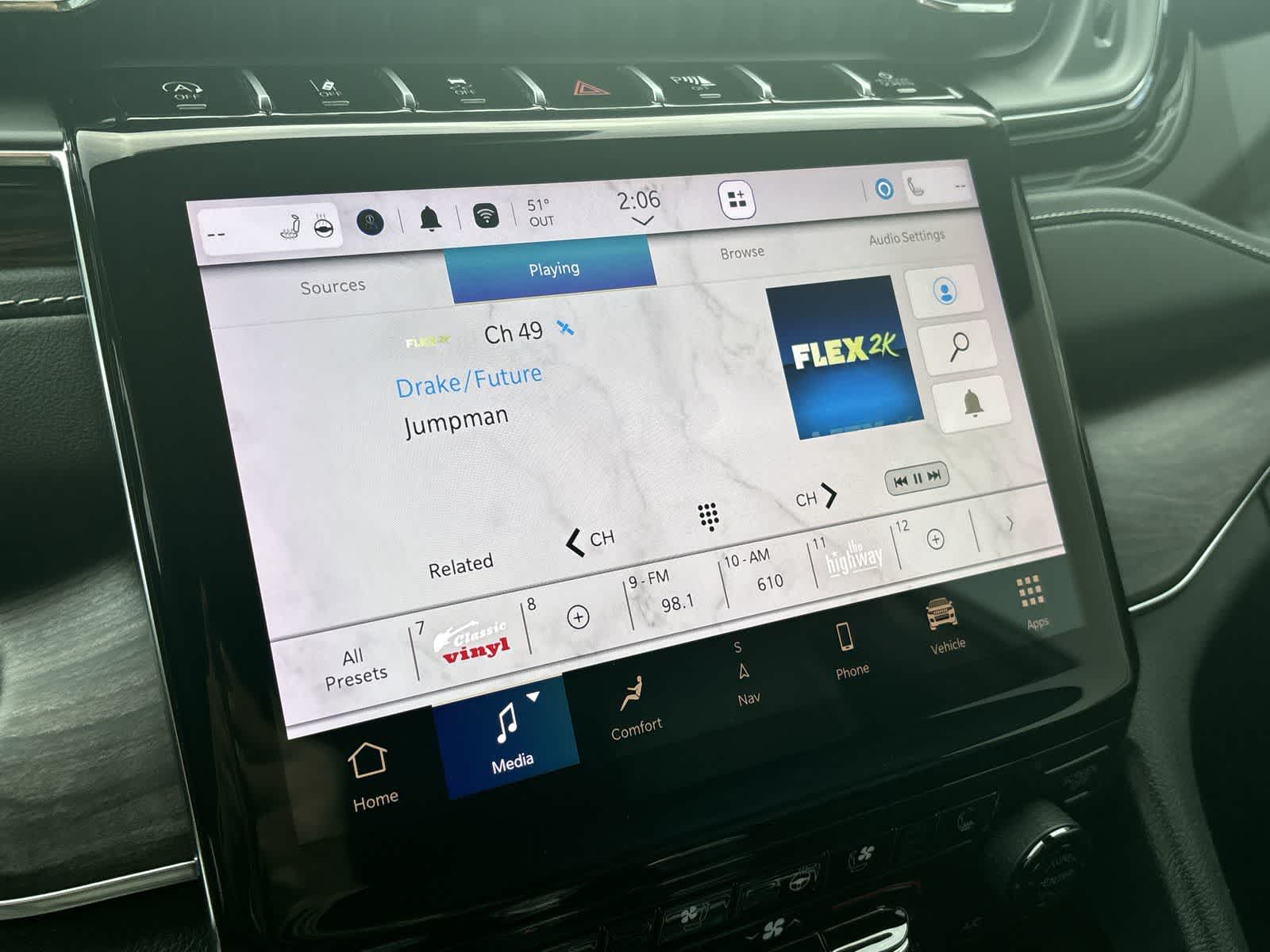 Thumbnail: 2023 Jeep Grand Cherokee - 19