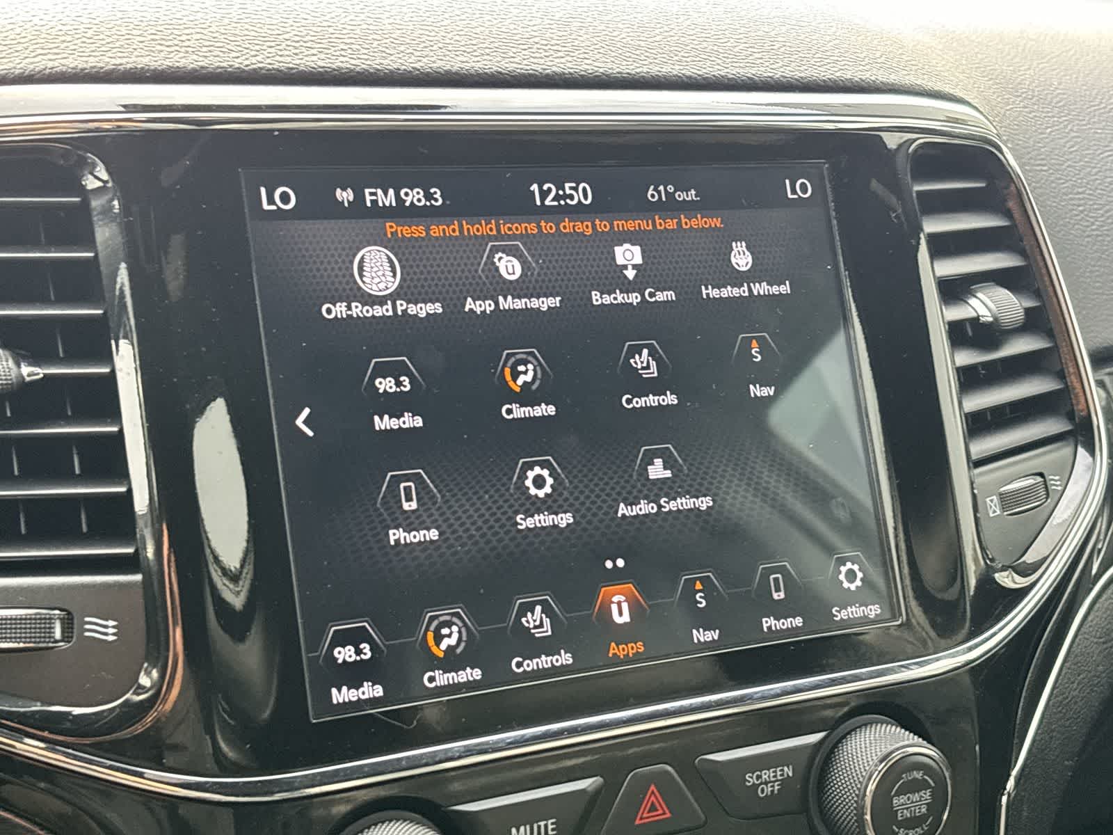 Thumbnail: 2020 Jeep Grand Cherokee - 20