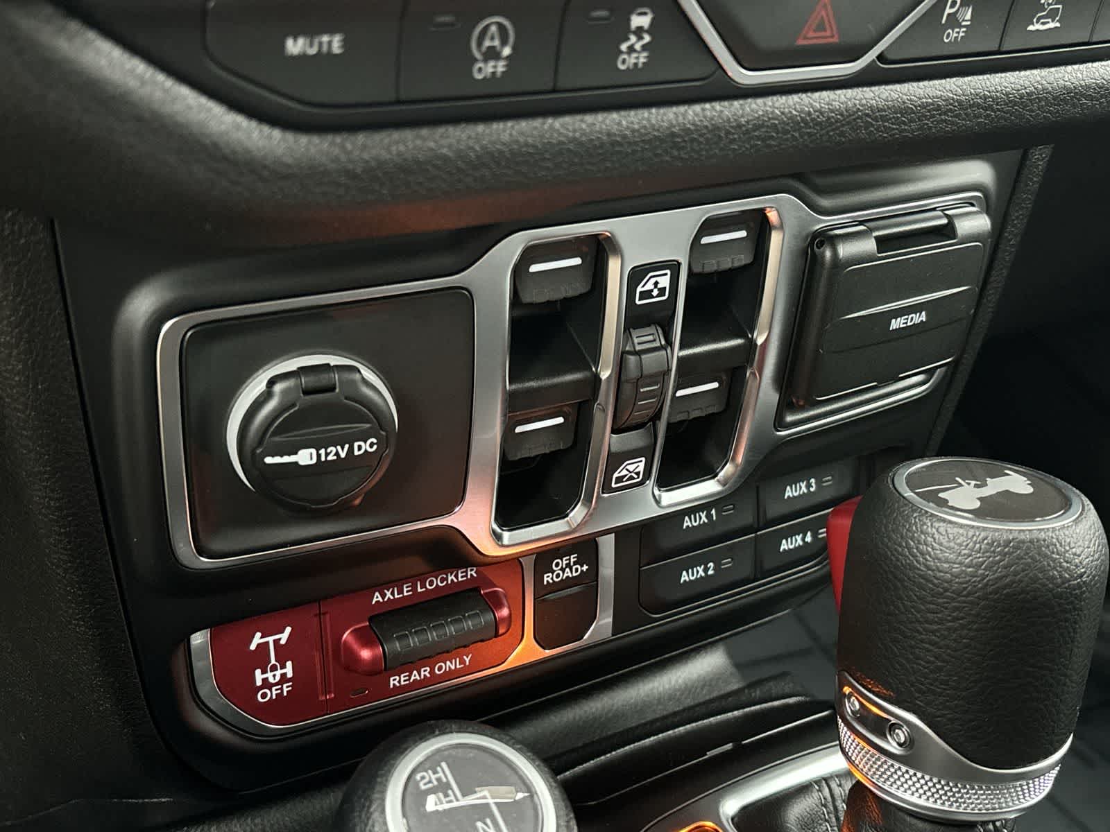 Thumbnail: 2026 Jeep Wrangler - 22