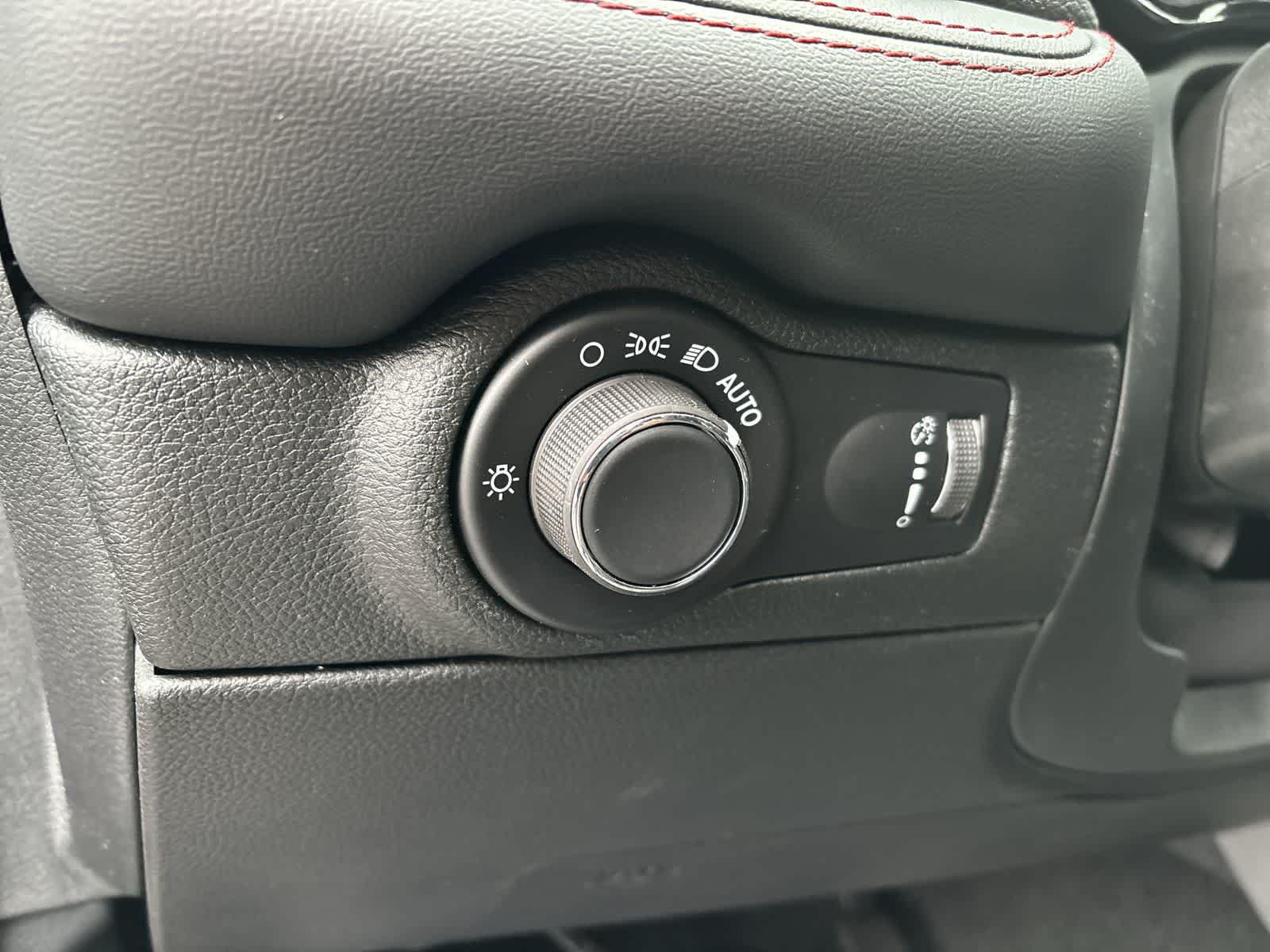 Thumbnail: 2026 Dodge Durango - 10