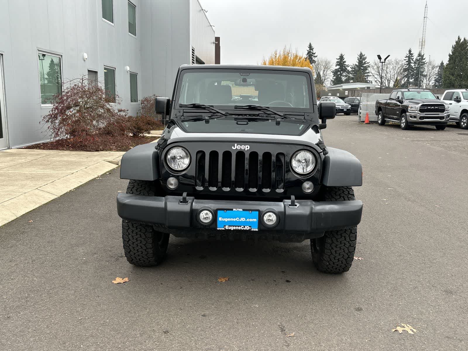 Thumbnail: 2015 Jeep Wrangler - 8