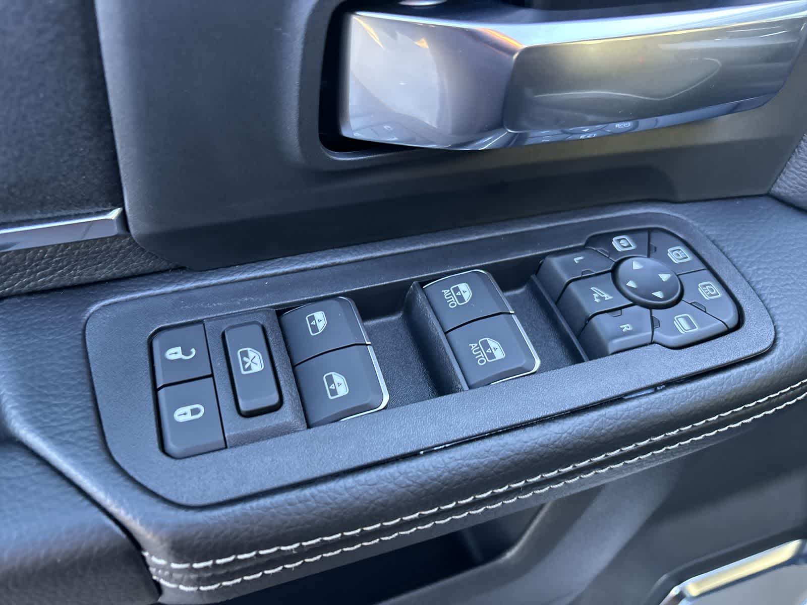 Thumbnail: 2026 RAM 3500 - 9