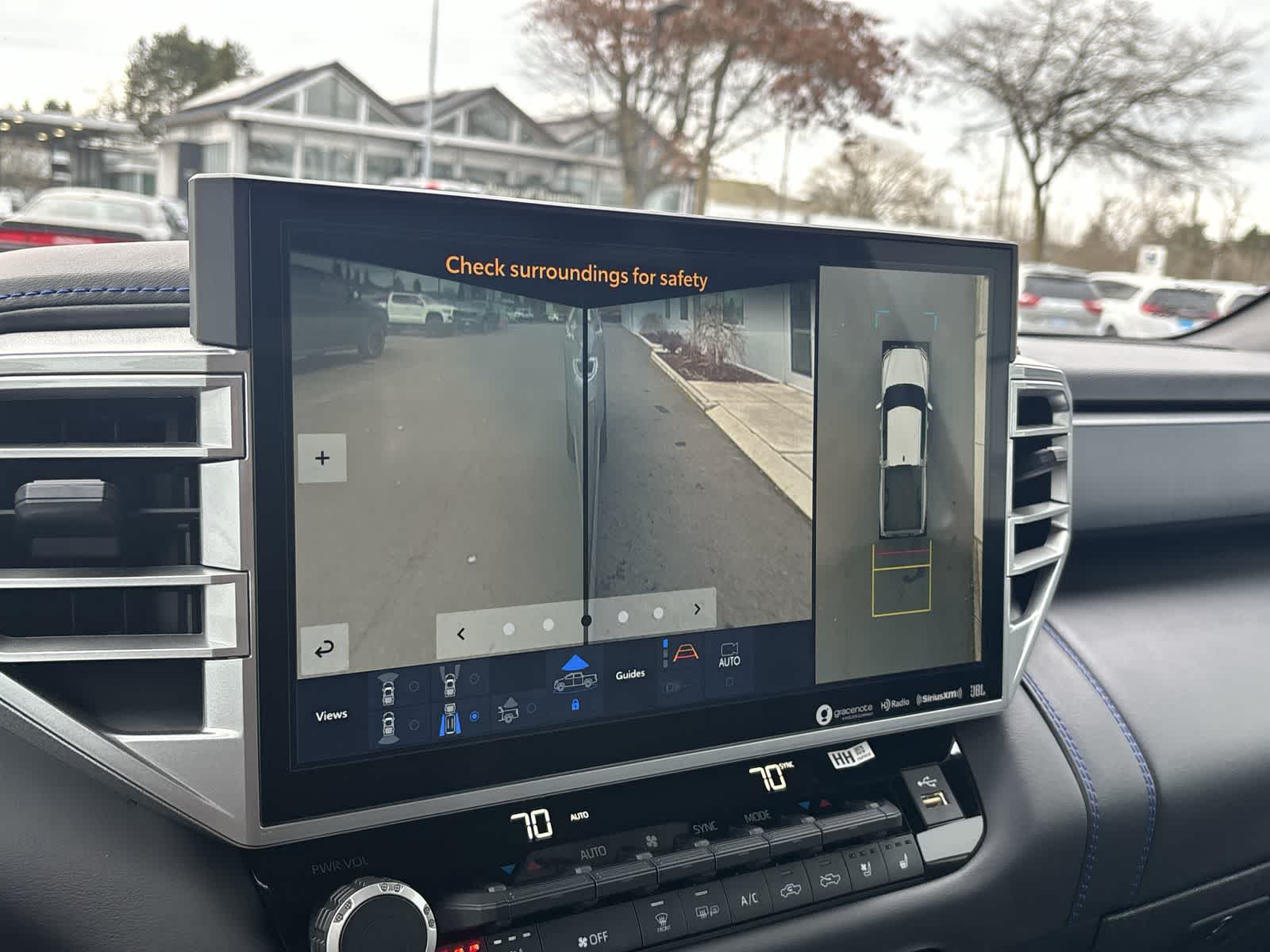 Thumbnail: 2023 Toyota Tundra - 20