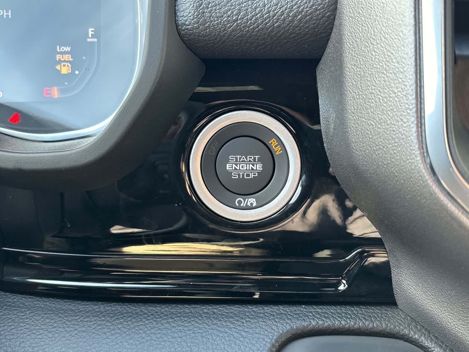 Thumbnail: 2026 RAM 1500 - 25