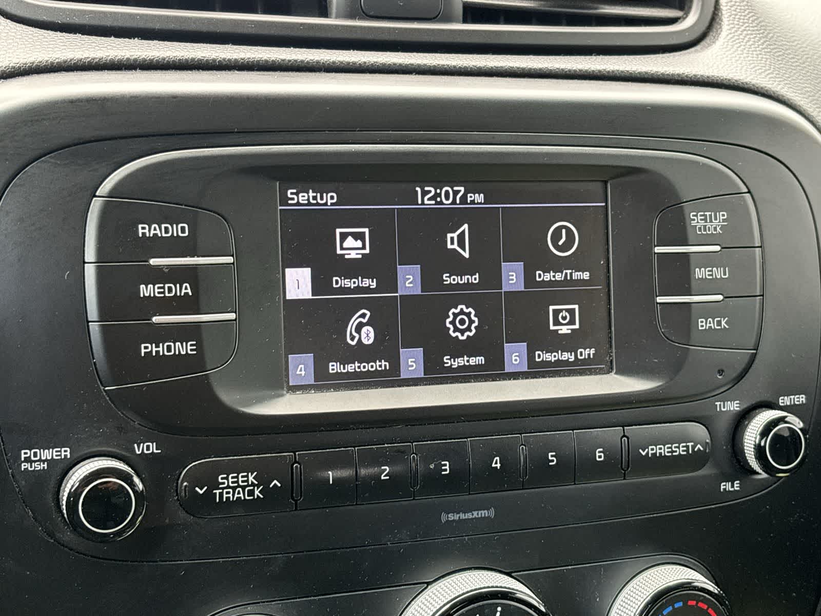 Thumbnail: 2017 Kia Soul - 16