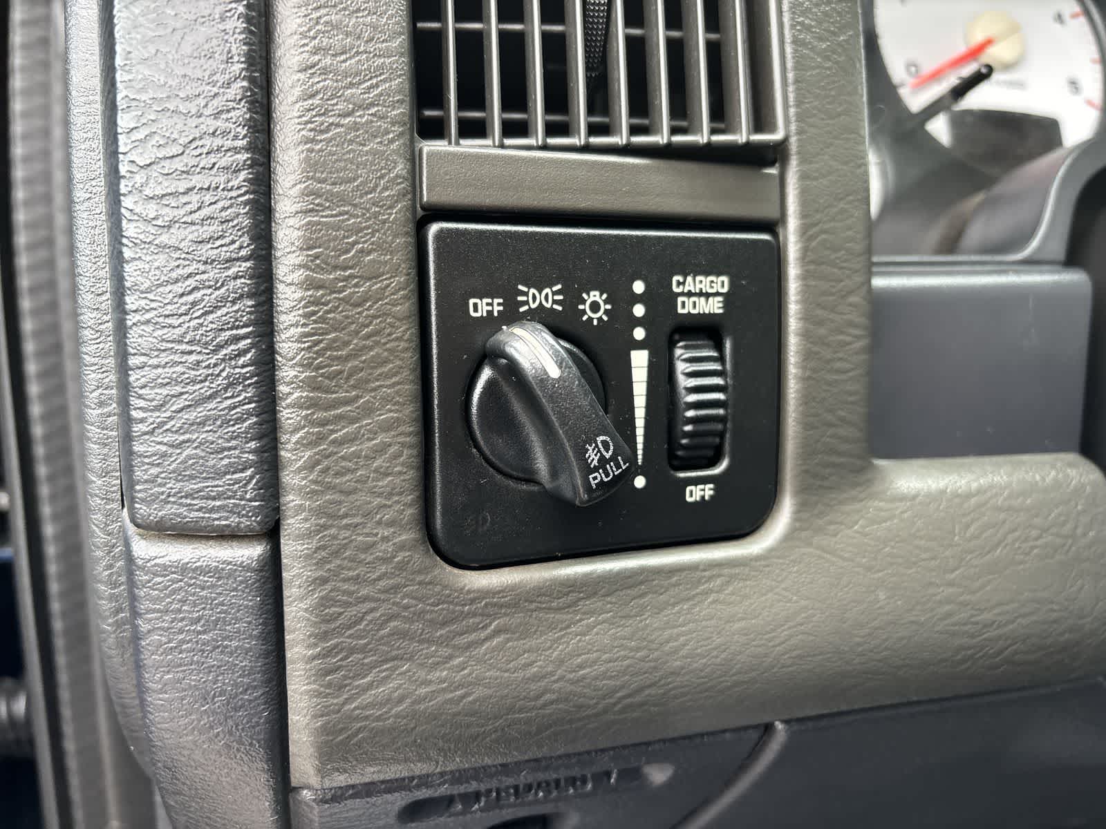 Thumbnail: 2004 Dodge Ram 2500 - 10
