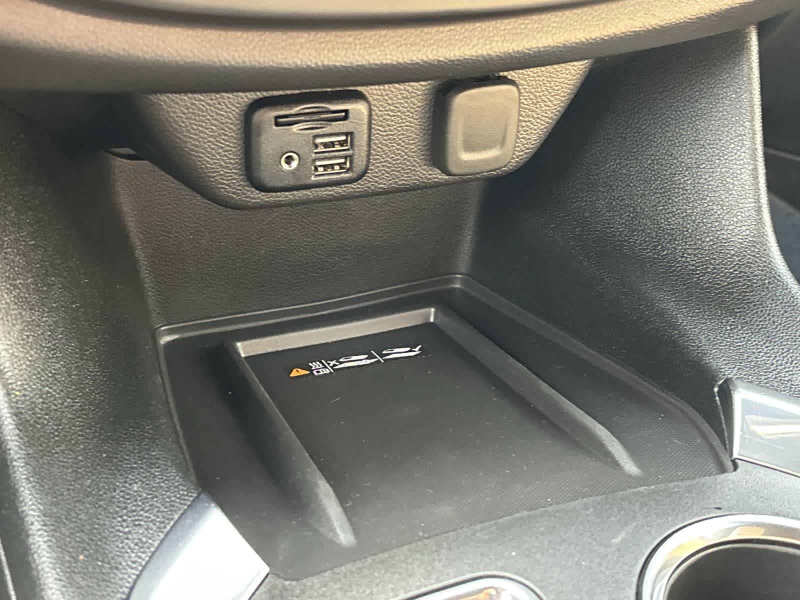 Thumbnail: 2023 Chevrolet Traverse - 26