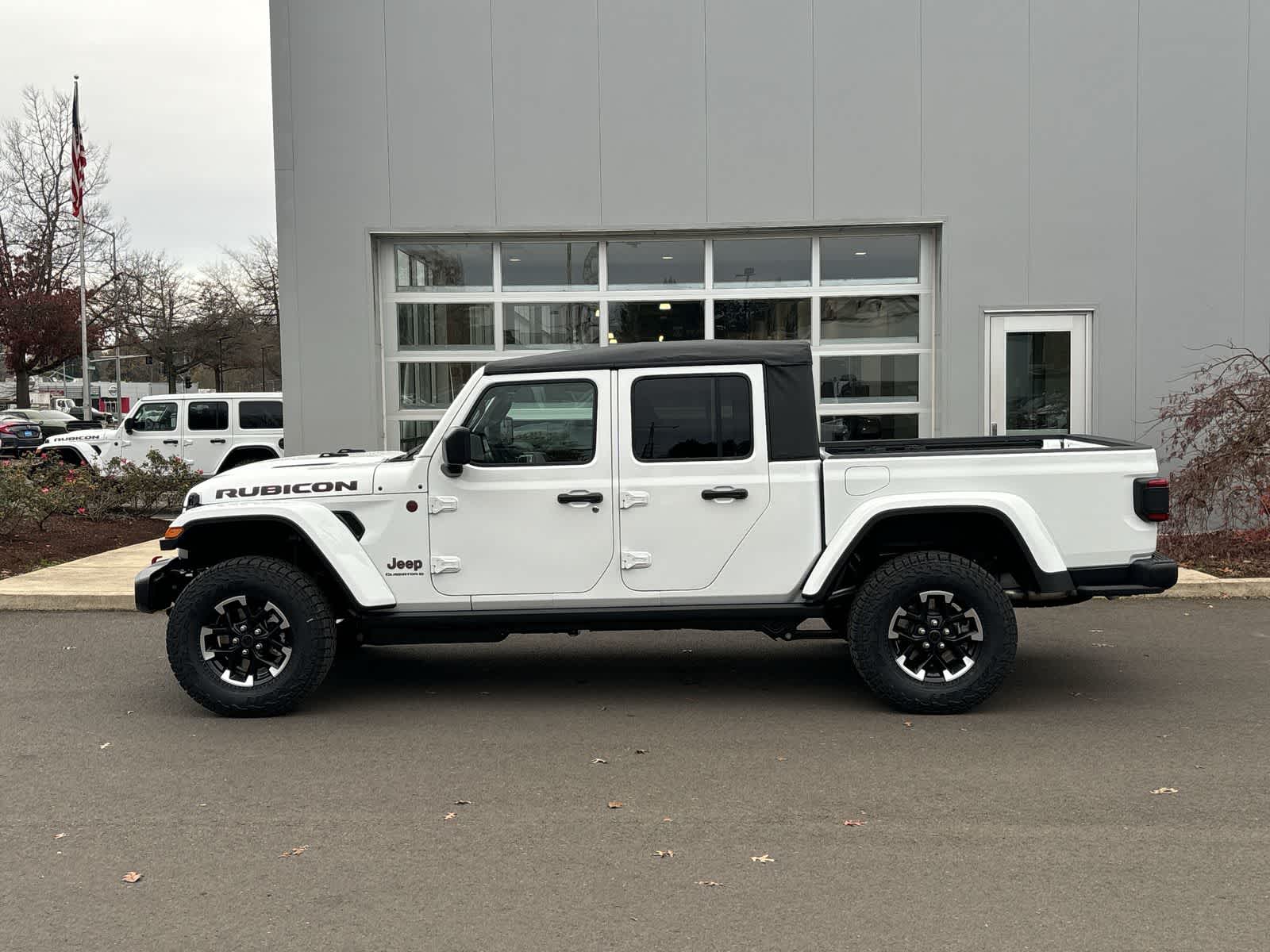 Thumbnail: 2026 Jeep Gladiator - 2