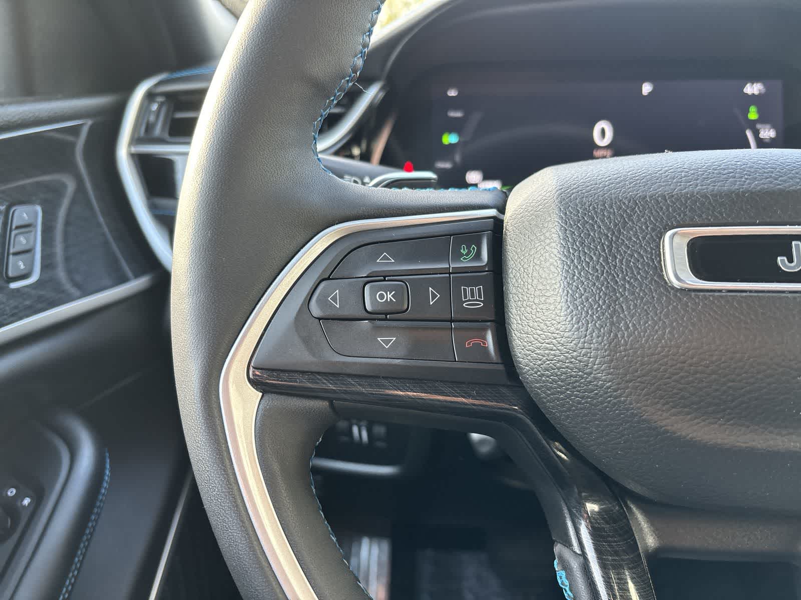 Thumbnail: 2022 Jeep Grand Cherokee - 13